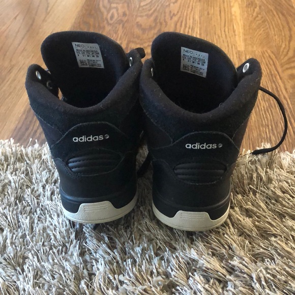 Adidas hi top - Picture 3 of 5